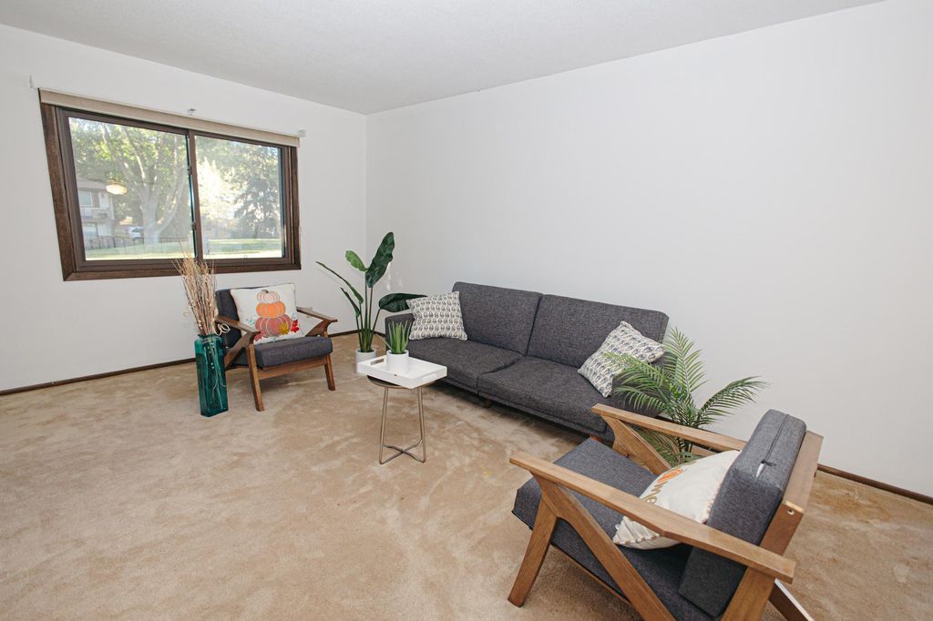 6570 Upper 35th Street N, Oakdale, MN 55128 — photo 5