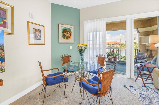 10 FRANKLIN COURT S 63D, St Petersburg, FL 33711