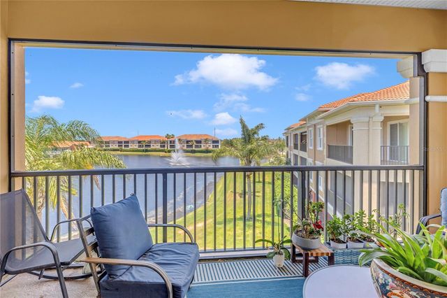 10 FRANKLIN COURT S 63D, St Petersburg, FL 33711