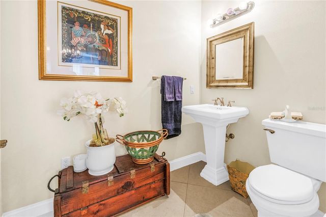 10 FRANKLIN COURT S 63D, St Petersburg, FL 33711