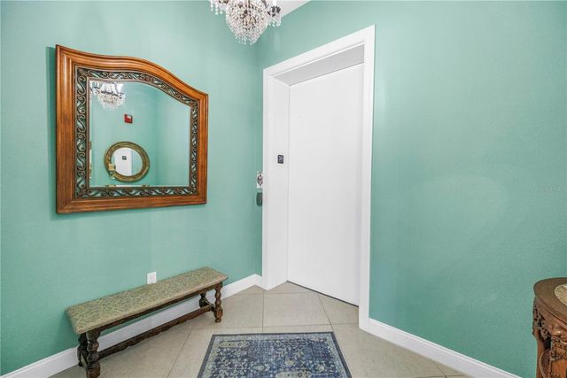 10 FRANKLIN COURT S 63D, St Petersburg, FL 33711