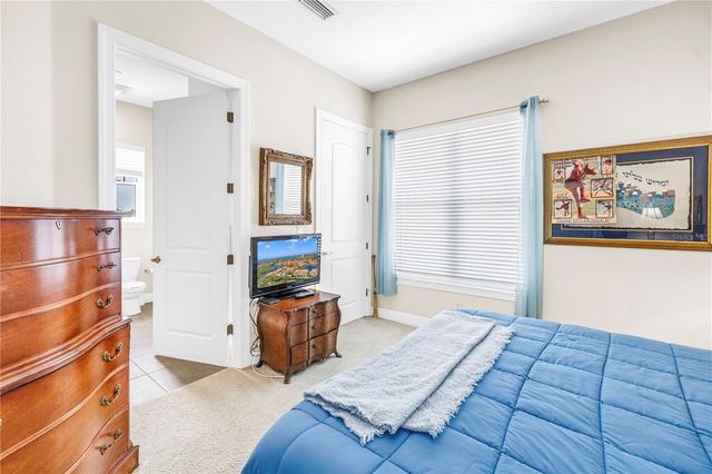 10 FRANKLIN COURT S 63D, St Petersburg, FL 33711