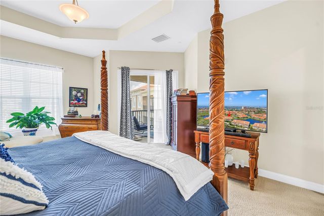 10 FRANKLIN COURT S 63D, St Petersburg, FL 33711