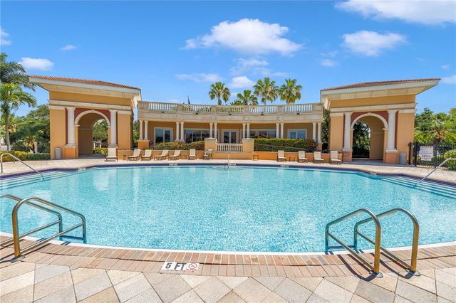 10 FRANKLIN COURT S 63D, St Petersburg, FL 33711