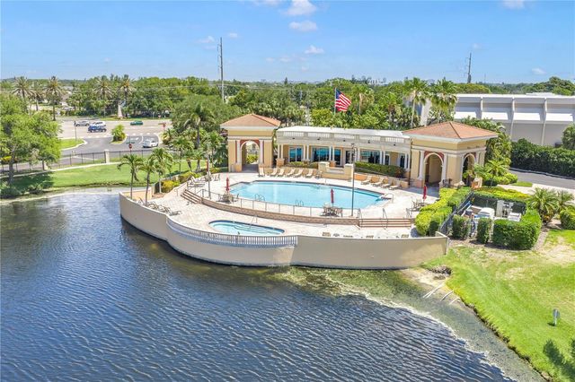 10 FRANKLIN COURT S 63D, St Petersburg, FL 33711