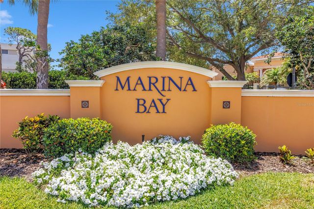 10 FRANKLIN COURT S 63D, St Petersburg, FL 33711
