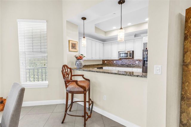 10 FRANKLIN COURT S 63D, St Petersburg, FL 33711