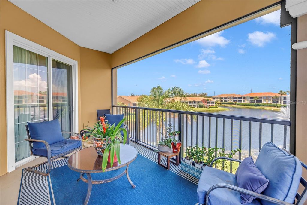 10 FRANKLIN COURT S 63D, St Petersburg, FL 33711