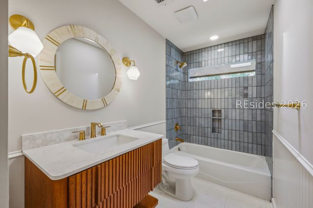12 Palm Isle Ct, Hilton Head Island, SC 29926