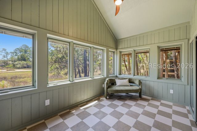 12 Palm Isle Ct, Hilton Head Island, SC 29926