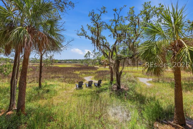 12 Palm Isle Ct, Hilton Head Island, SC 29926