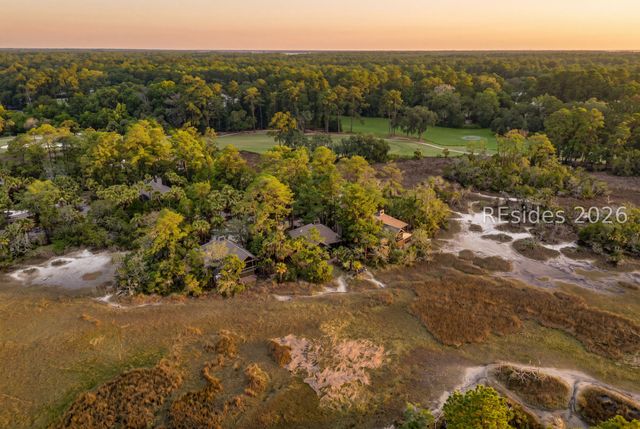 12 Palm Isle Ct, Hilton Head Island, SC 29926