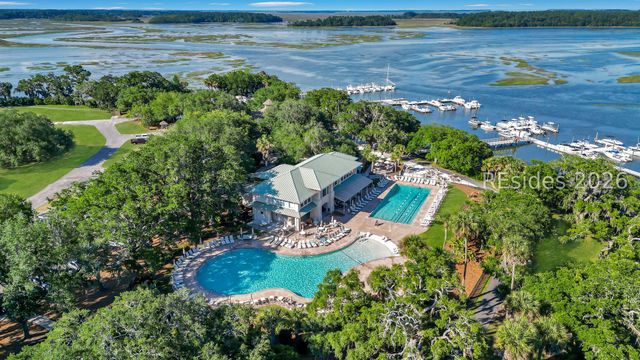 12 Palm Isle Ct, Hilton Head Island, SC 29926