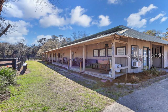 12 Palm Isle Ct, Hilton Head Island, SC 29926