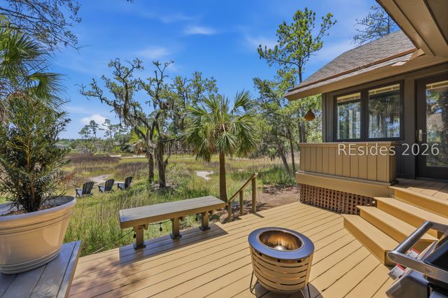 12 Palm Isle Ct, Hilton Head Island, SC 29926