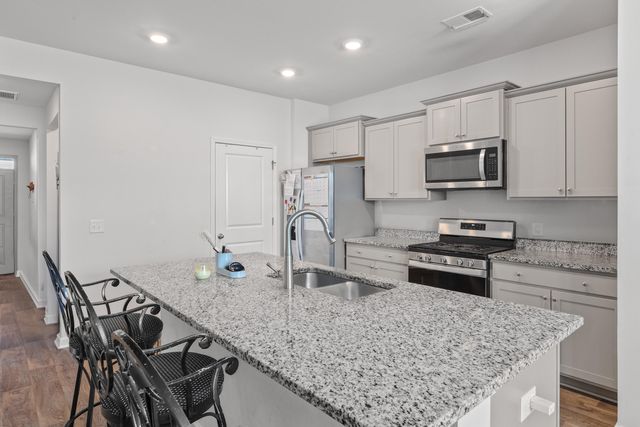 128 Akeley Lane, Summerville, SC 29483