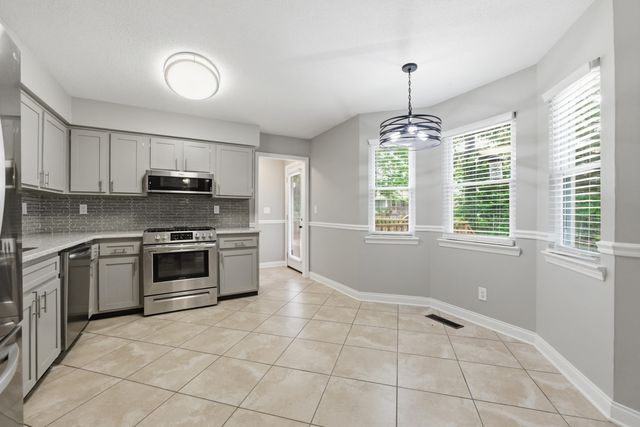 9408 Seasons Drive, Chattanooga, TN 37421
