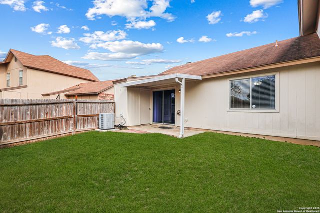 10254 Dover Rdg Apt 806, San Antonio, TX 78250