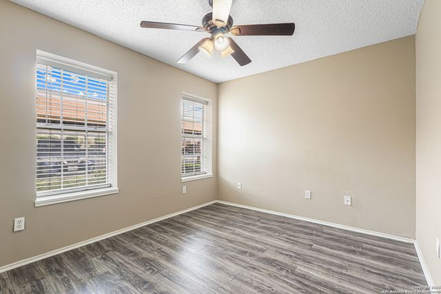 10254 Dover Rdg Apt 806, San Antonio, TX 78250