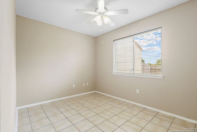 10254 Dover Rdg Apt 806, San Antonio, TX 78250