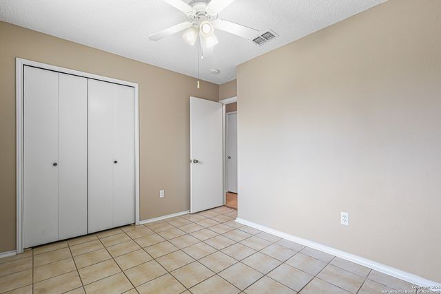 10254 Dover Rdg Apt 806, San Antonio, TX 78250
