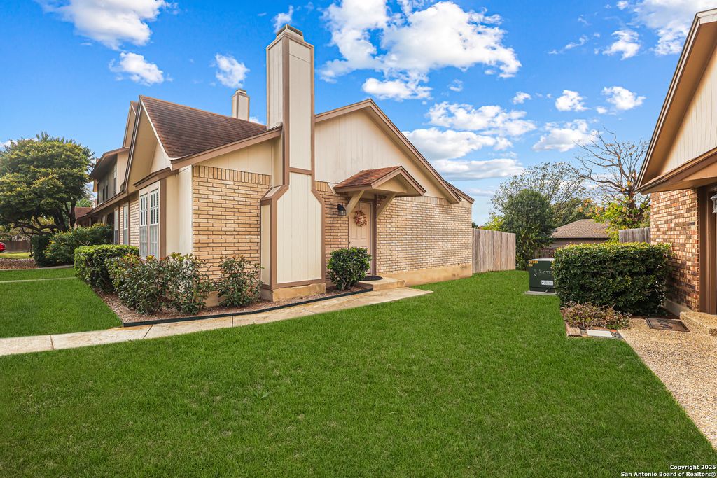 10254 Dover Rdg Apt 806, San Antonio, TX 78250