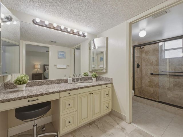 6698 N 10th Ave Avenue N 116, Lake Worth, FL 33467