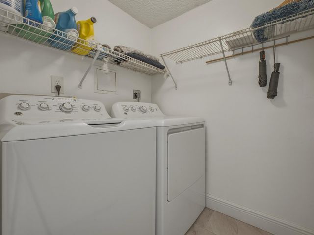 6698 N 10th Ave Avenue N 116, Lake Worth, FL 33467