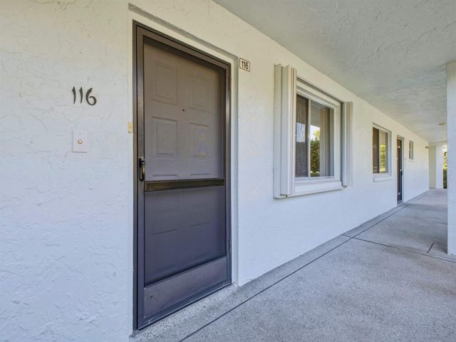 6698 N 10th Ave Avenue N 116, Lake Worth, FL 33467