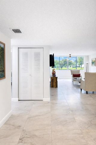 6698 N 10th Ave Avenue N 116, Lake Worth, FL 33467