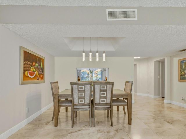 6698 N 10th Ave Avenue N 116, Lake Worth, FL 33467