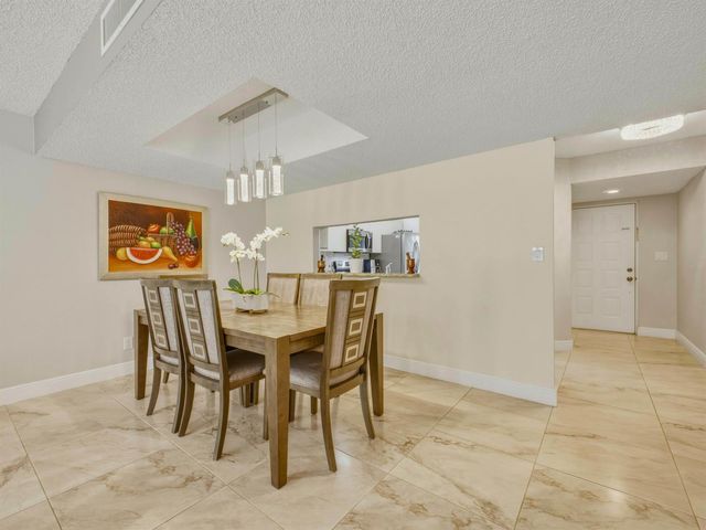 6698 N 10th Ave Avenue N 116, Lake Worth, FL 33467
