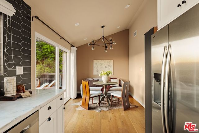 937 Lucile Avenue, Los Angeles, CA 90026
