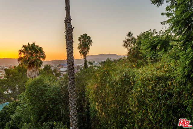 937 Lucile Avenue, Los Angeles, CA 90026