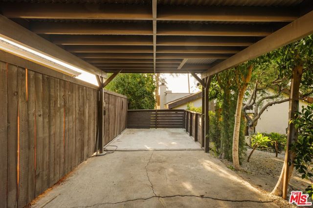 937 Lucile Avenue, Los Angeles, CA 90026