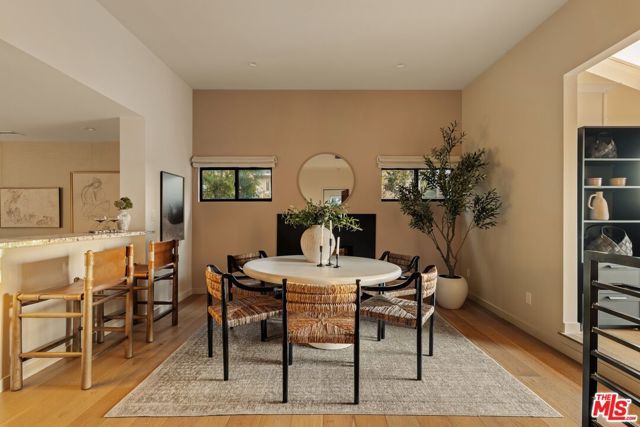 937 Lucile Avenue, Los Angeles, CA 90026