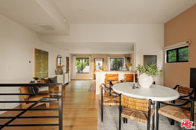 937 Lucile Avenue, Los Angeles, CA 90026