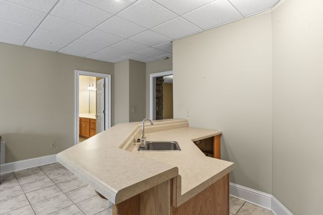 954 Molino Rd, Fayetteville, TN 37334