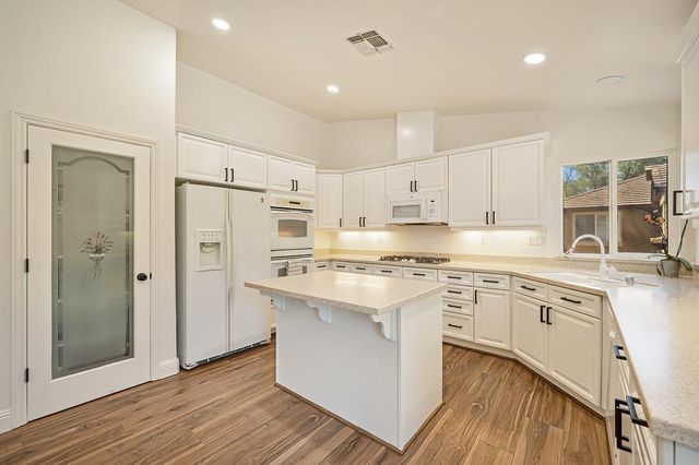 9090 Orchid Shade Dr, El Dorado Hills, CA 95762
