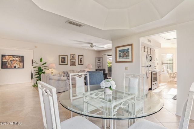 9329 W TOPEKA Drive, Peoria, AZ 85382