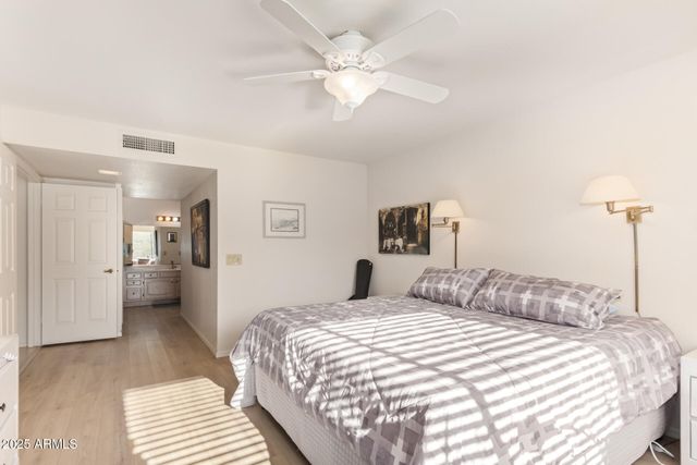 9329 W TOPEKA Drive, Peoria, AZ 85382