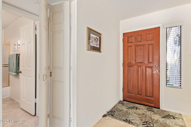 9329 W TOPEKA Drive, Peoria, AZ 85382