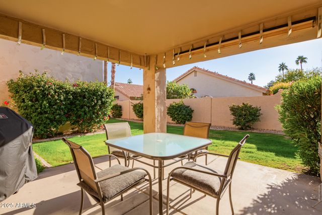 9329 W TOPEKA Drive, Peoria, AZ 85382