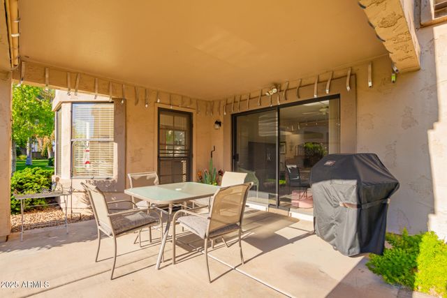 9329 W TOPEKA Drive, Peoria, AZ 85382