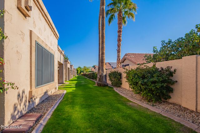 9329 W TOPEKA Drive, Peoria, AZ 85382