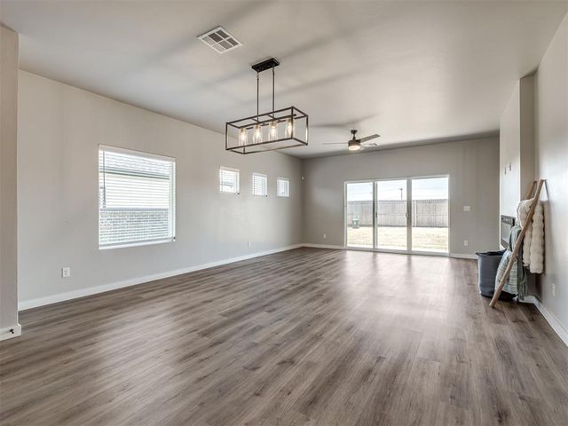 8104 NW NW 151st Circle, Edmond, OK 73013