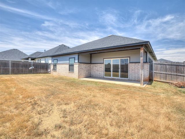 8104 NW NW 151st Circle, Edmond, OK 73013