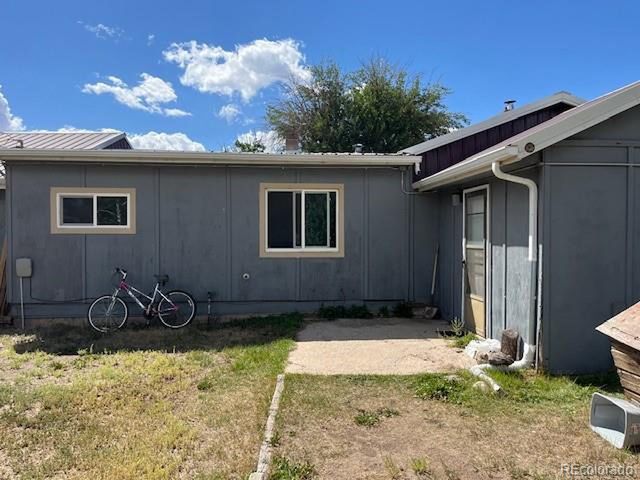 518 Trinchera St, San Luis, CO 81152