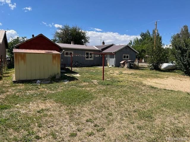 518 Trinchera St, San Luis, CO 81152