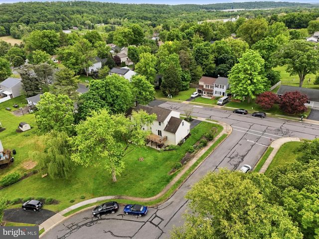 115 POPLAR ST, Manchester, PA 17345